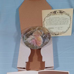 Donald Zolan collector plate "Tender Moment" new in box